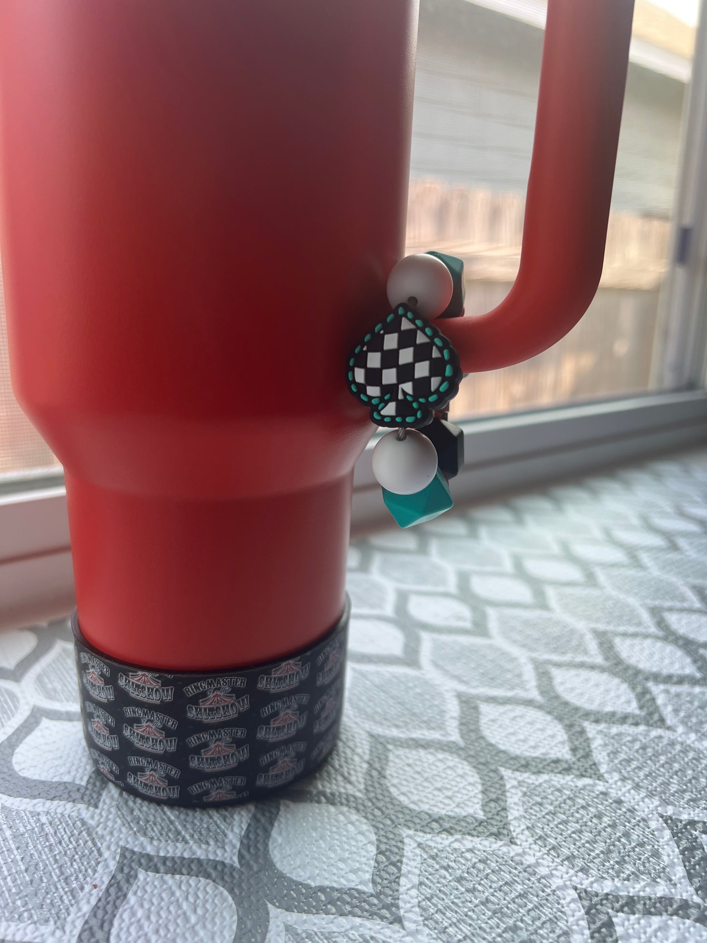 Checkered Spade Tumbler Handle Charm